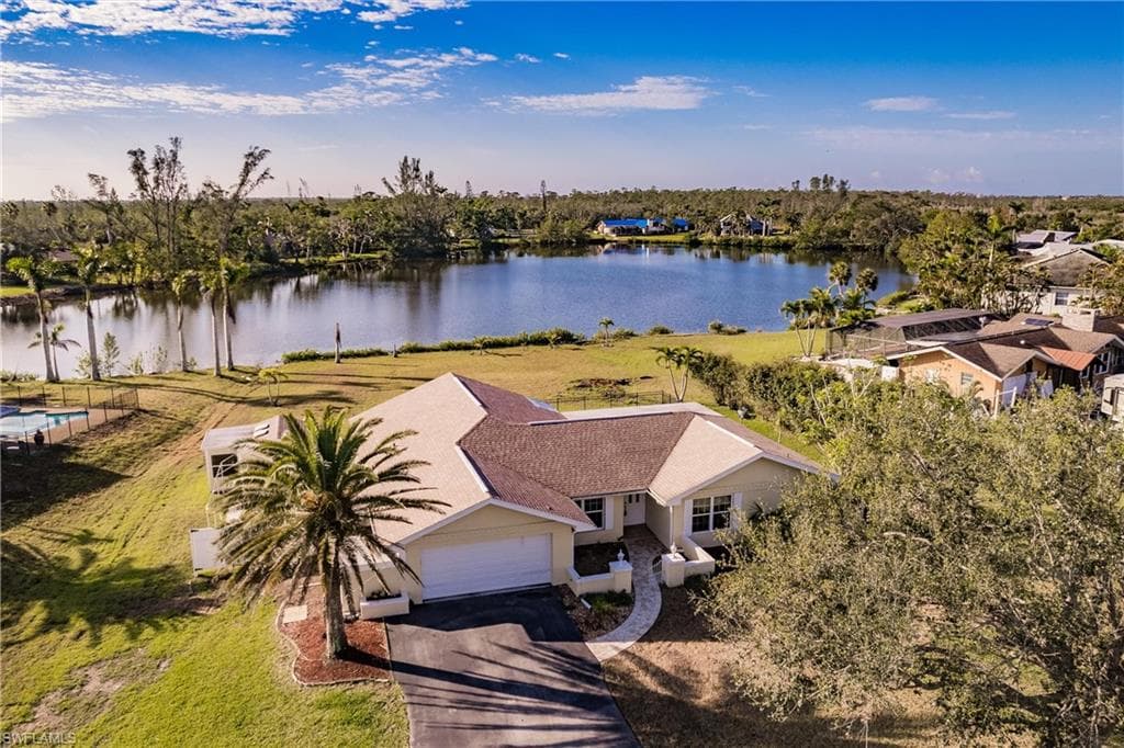 7263 Lake DR FORT MYERS, FL 33908