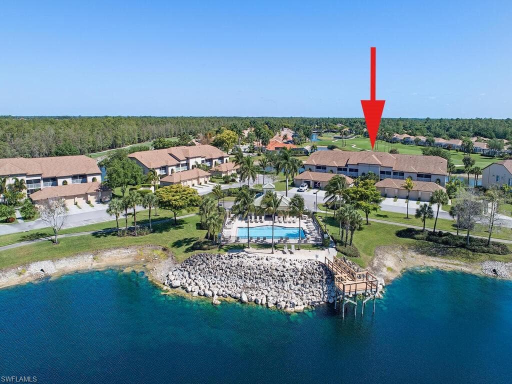 8570 Cedar Hammock CIR 813 NAPLES, FL 34112