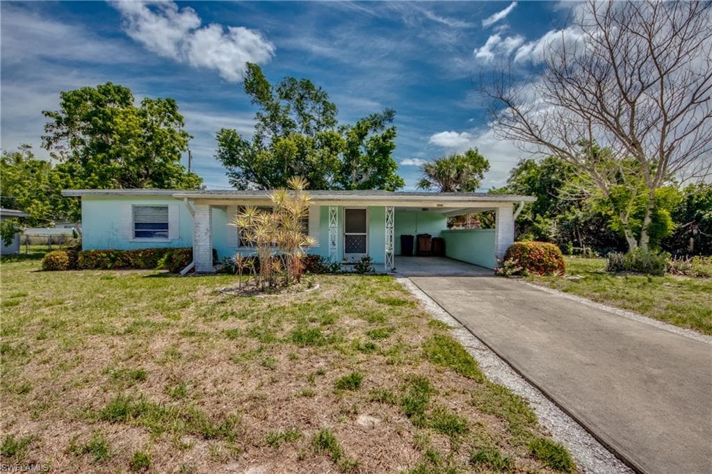 208 Morse PLZ FORT MYERS, FL 33905