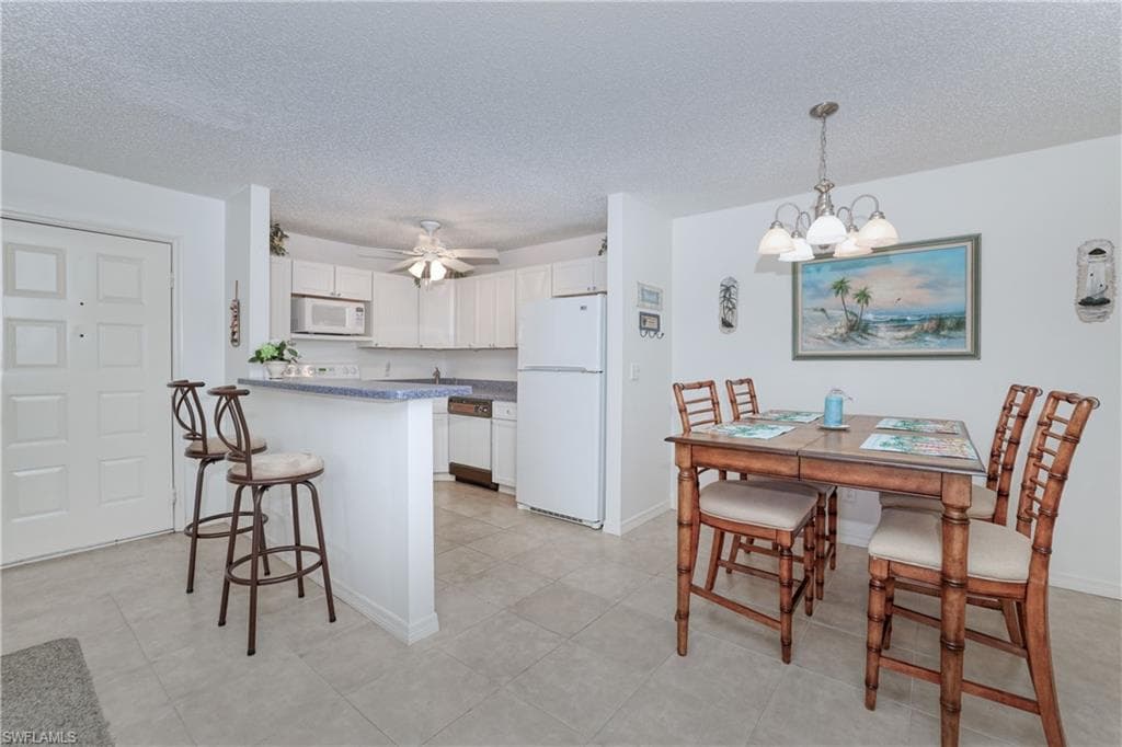 6492 Royal Woods DR 4 FORT MYERS, FL 33908
