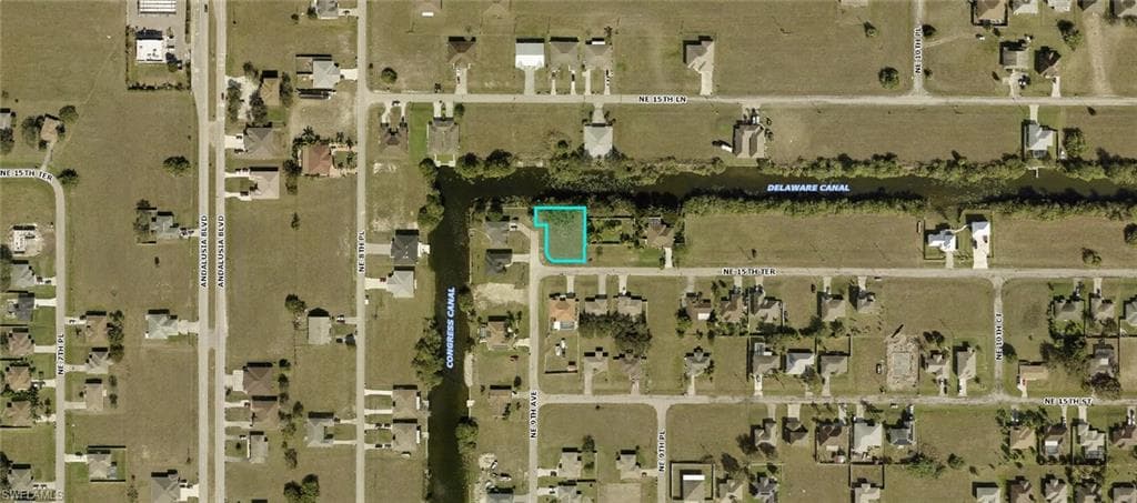 901 NE 15th TER CAPE CORAL, FL 33909