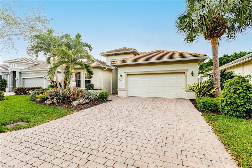 23632 Via Carino LN BONITA SPRINGS, FL 34135
