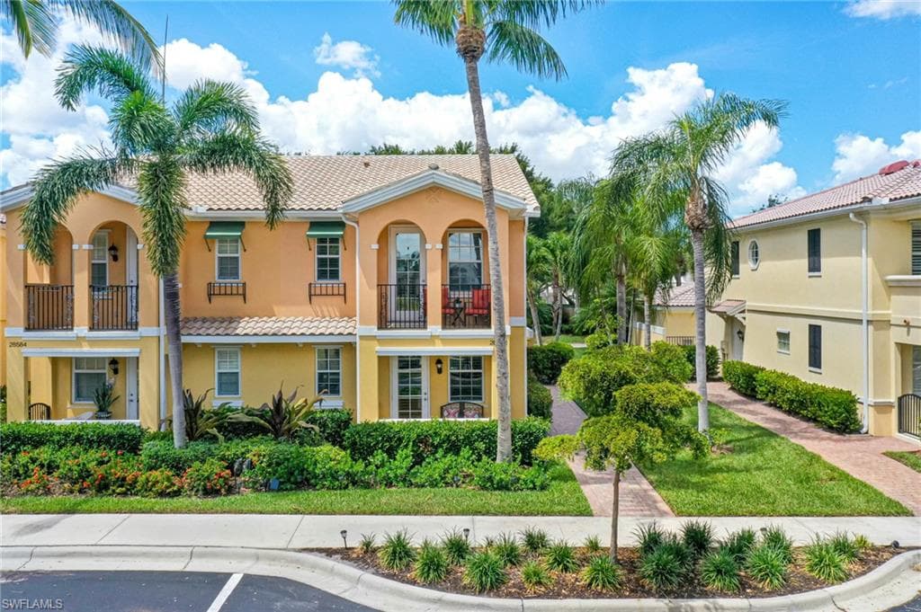 28582 Alessandria CIR BONITA SPRINGS, FL 34135