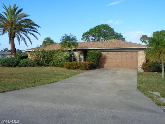 4920 Nassau CT CAPE CORAL, FL 33904