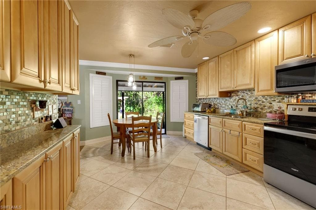 1780 Corbett RD CAPE CORAL, FL 33909
