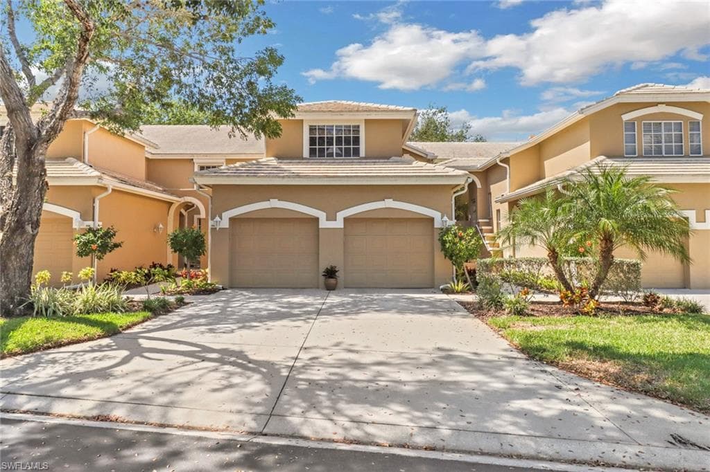 24797 Lakemont Cove LN 203 BONITA SPRINGS, FL 34134