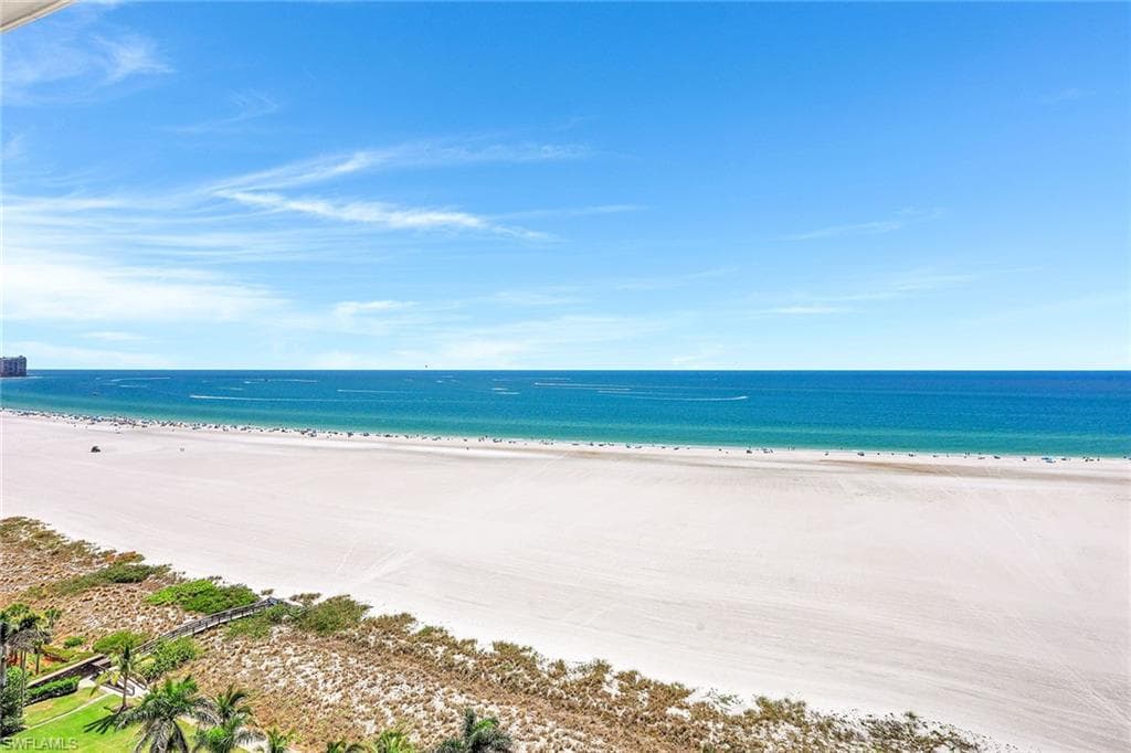 140 Seaview CT 1705N MARCO ISLAND, FL 34145