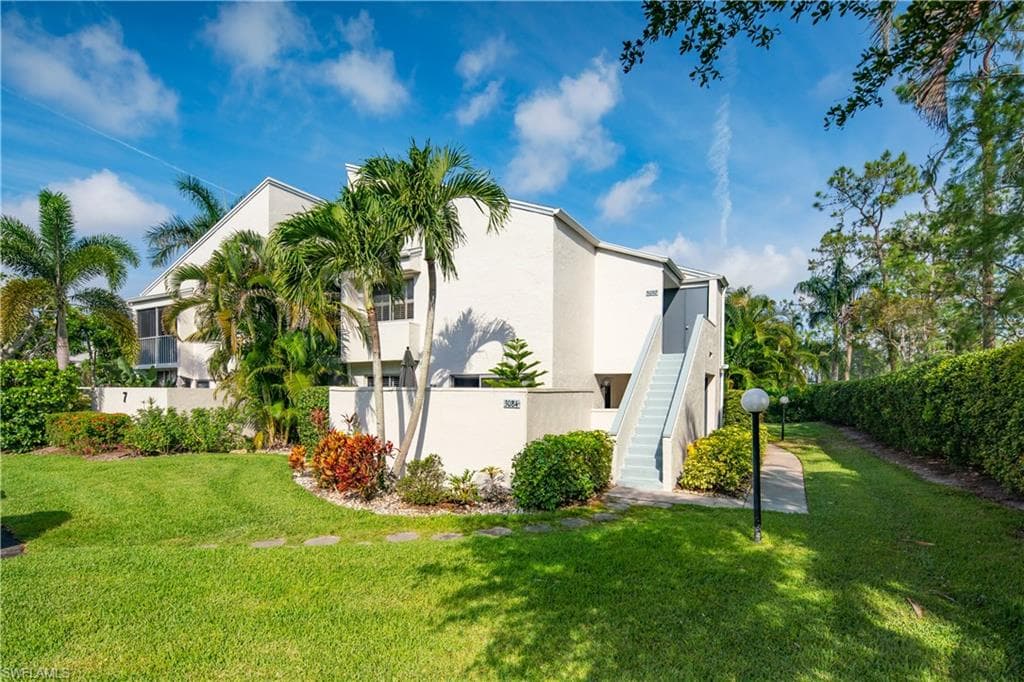 3092 Kings Lake BLVD 7578 NAPLES, FL 34112