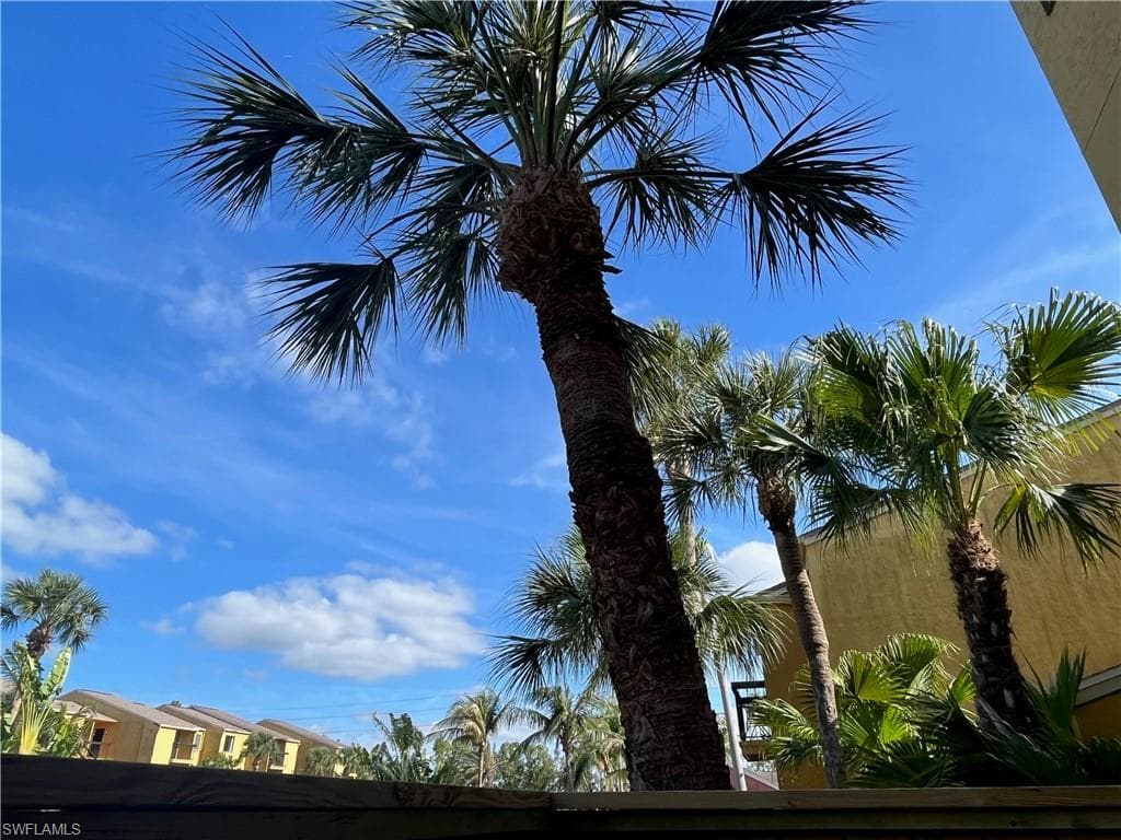 2835 Winkler AVE 205 FORT MYERS, FL 33916