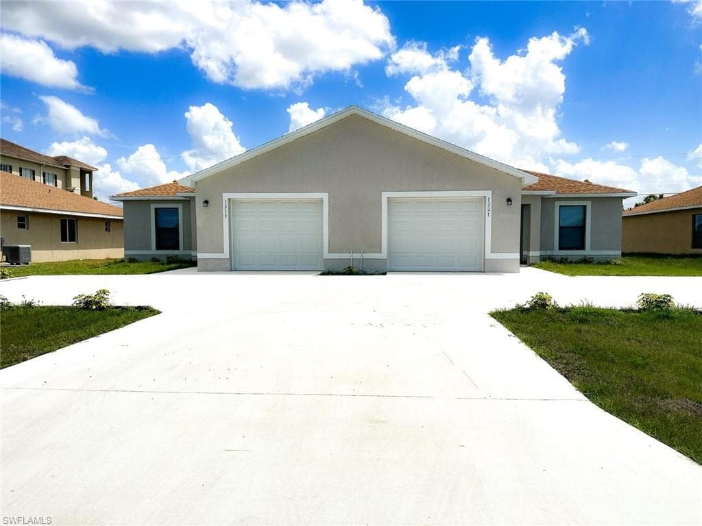 1221 SE 8th PL CAPE CORAL, FL 33990