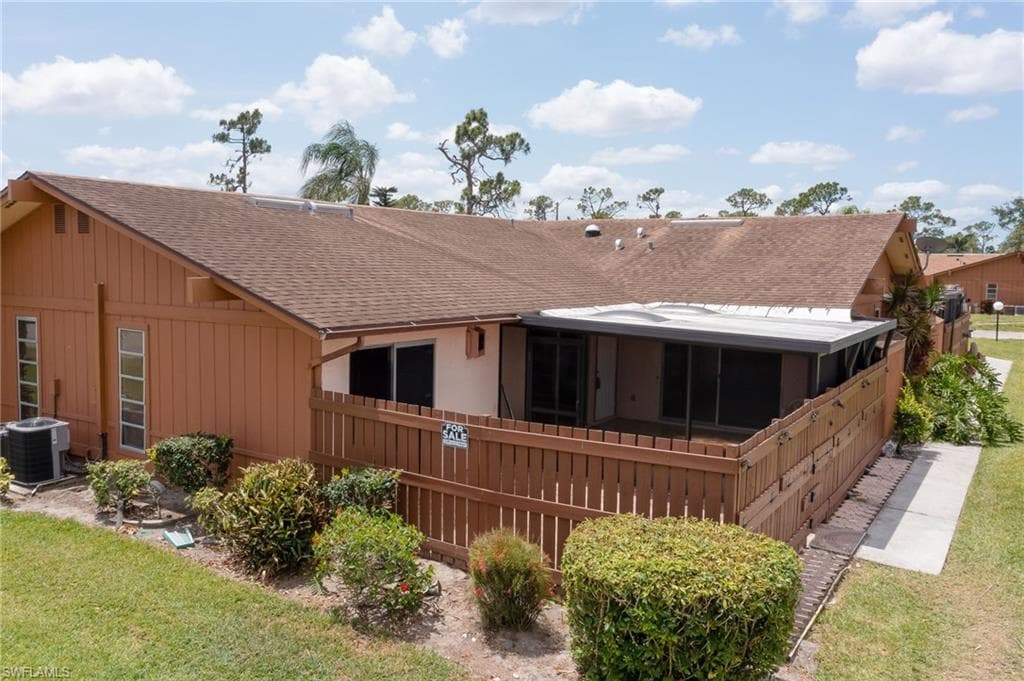 15457 Crystal Lake DR NORTH FORT MYERS, FL 33917