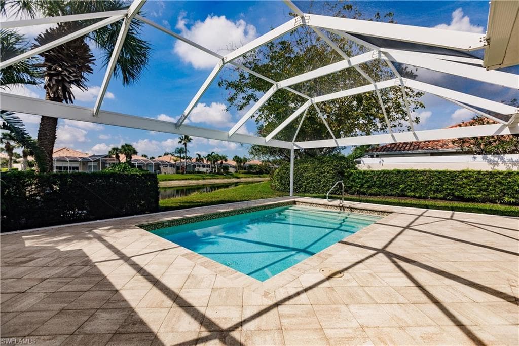 5040 Ventura CT NAPLES, FL 34109