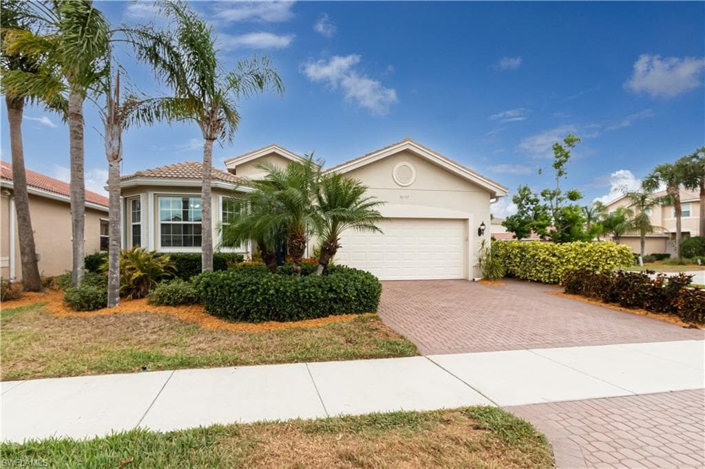 10407 Spruce Pine CT FORT MYERS, FL 33913