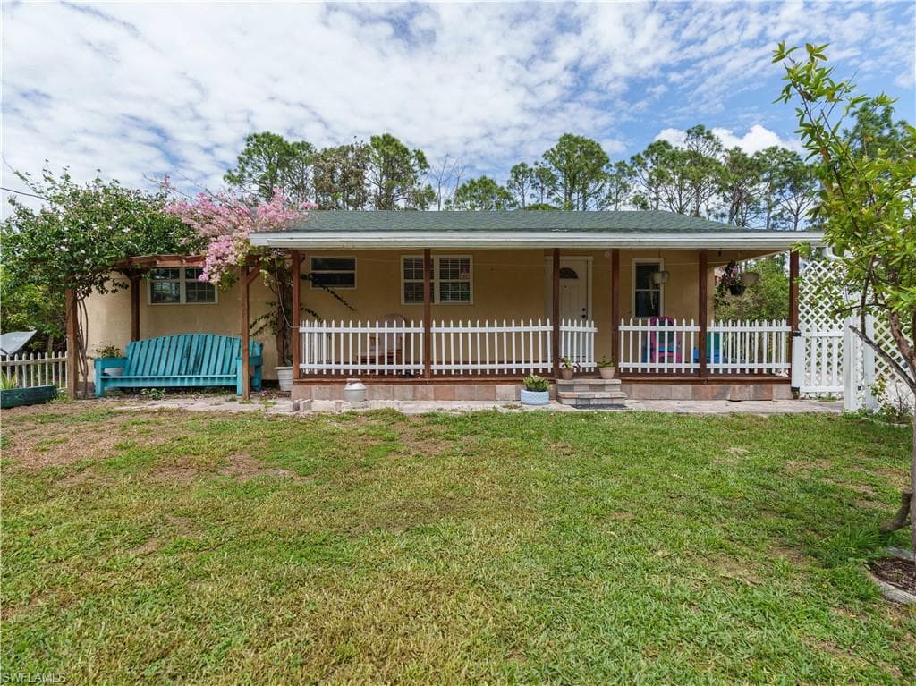 3716 3rd ST SW LEHIGH ACRES, FL 33976