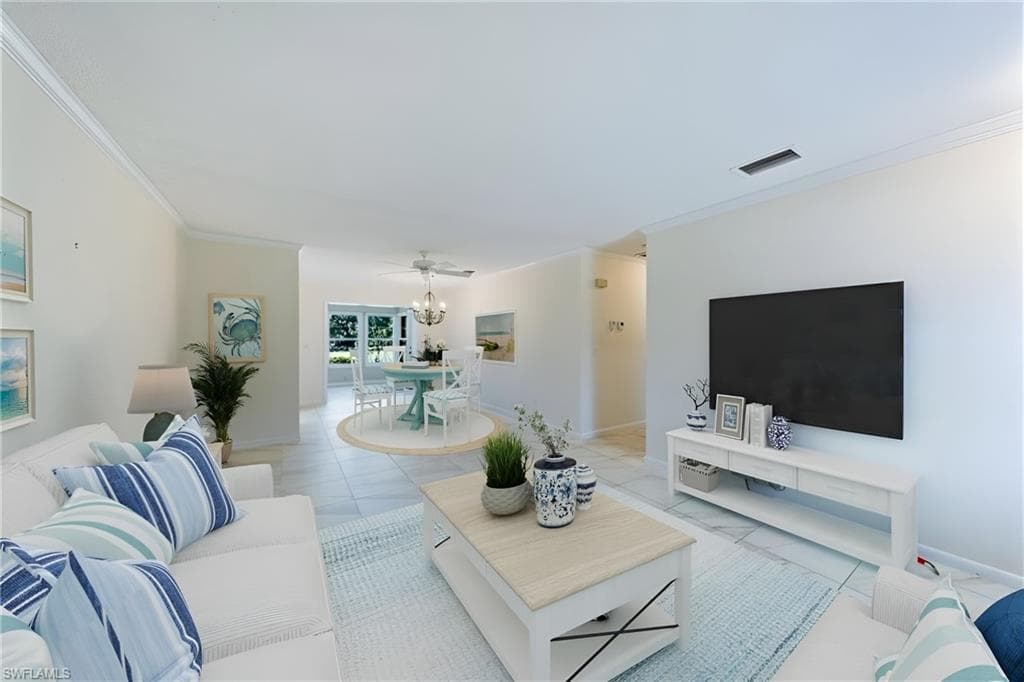 1005 Forest Lakes DR NAPLES, FL 34105