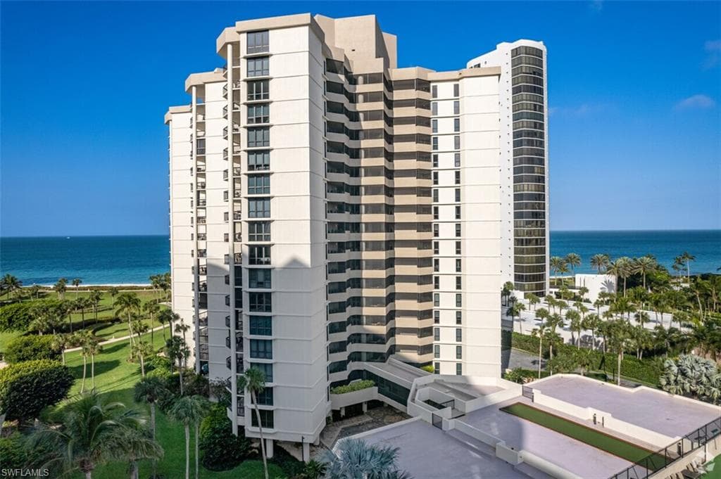 4551 Gulf Shore BLVD N 1400 NAPLES, FL 34103