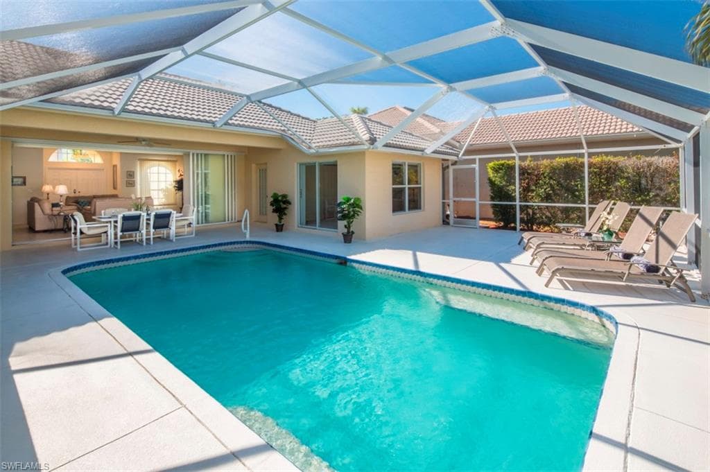 1063 Tivoli DR NAPLES, FL 34104