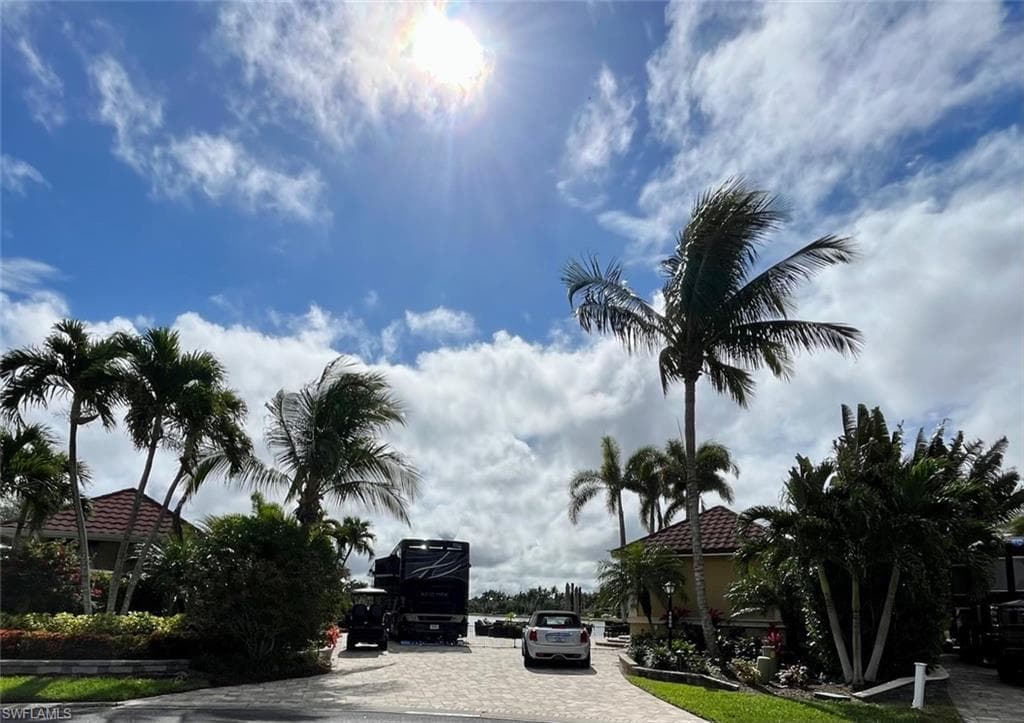4800 Corian CT NAPLES, FL 34114