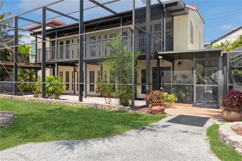 1305 Rio Vista AVE FORT MYERS, FL 33901