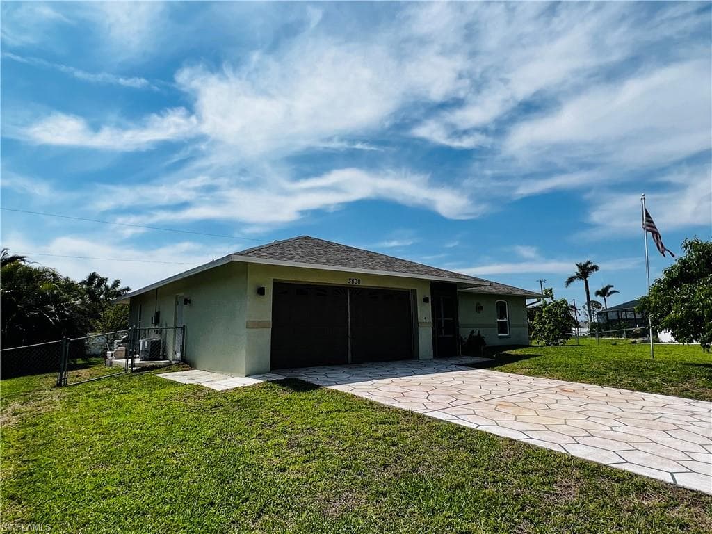 3800 SW 20th AVE CAPE CORAL, FL 33914