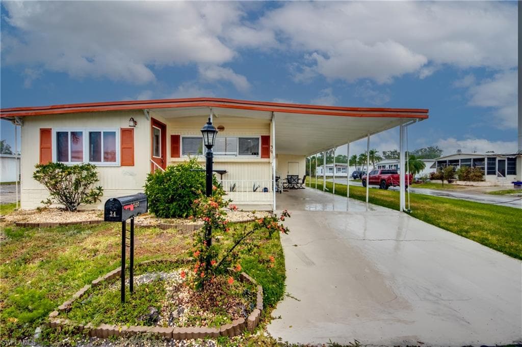 14537 Plymouth BEND NORTH FORT MYERS, FL 33917