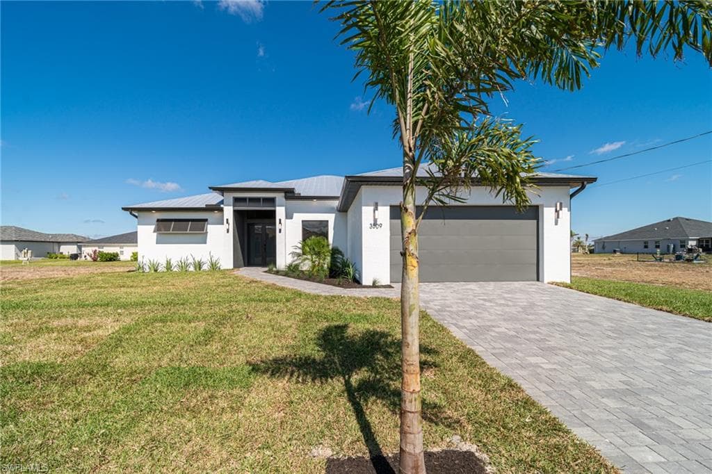 1532 NW 41st PL CAPE CORAL, FL 33993