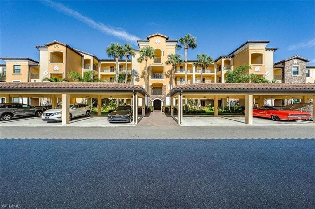 9572 Trevi CT 5013 NAPLES, FL 34113