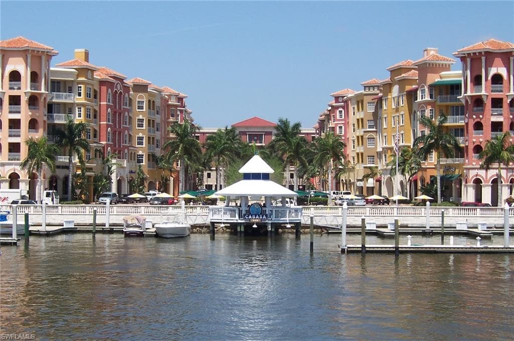451 BAYFRONT PL 5505 NAPLES, FL 34102