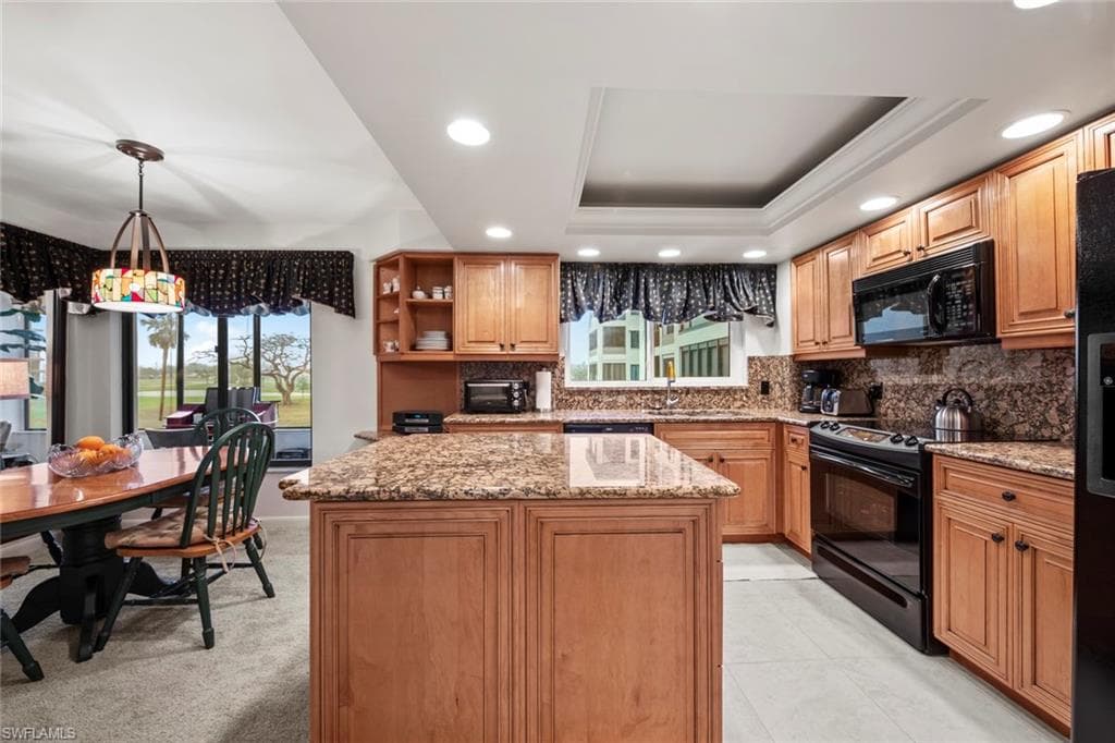 7402 Lake Breeze DR 201 FORT MYERS, FL 33907