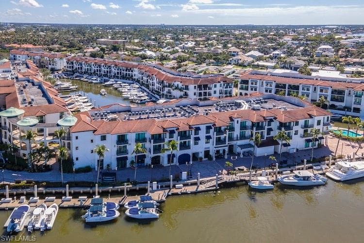1490 5th AVE S 1-213/215 NAPLES, FL 34102