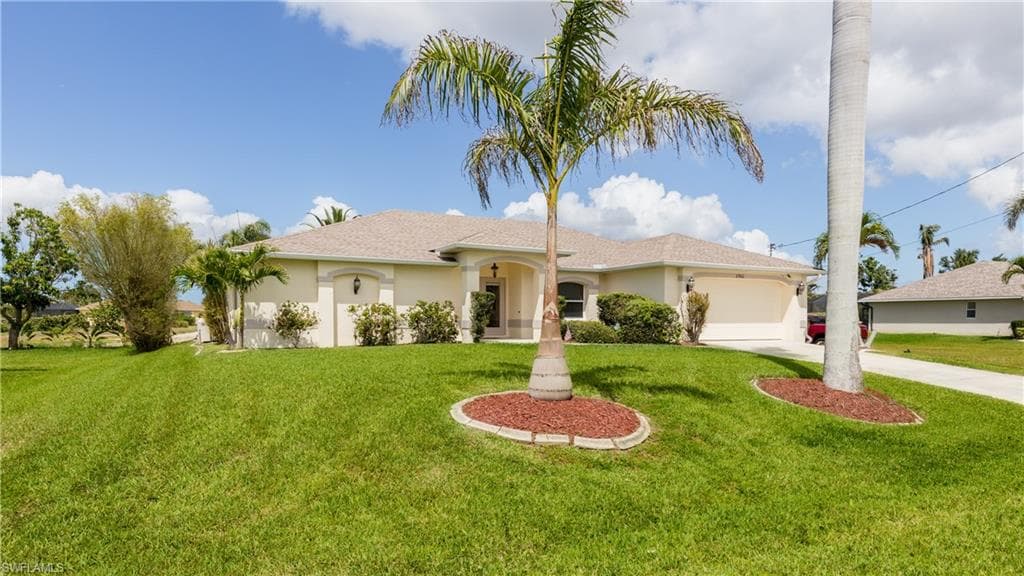 2900 SW 25th AVE CAPE CORAL, FL 33914