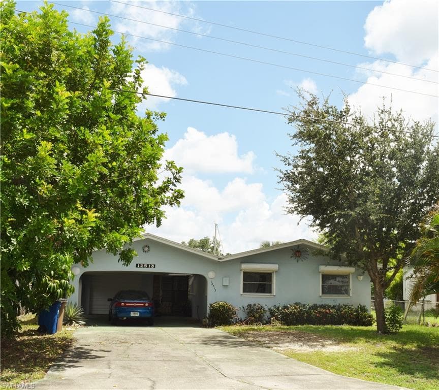 12513 Davis BLVD FORT MYERS, FL 33905