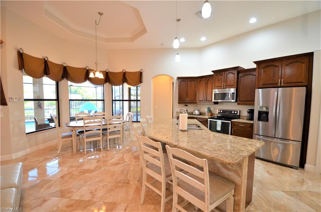 906 El Dorado PKY E CAPE CORAL, FL 33904