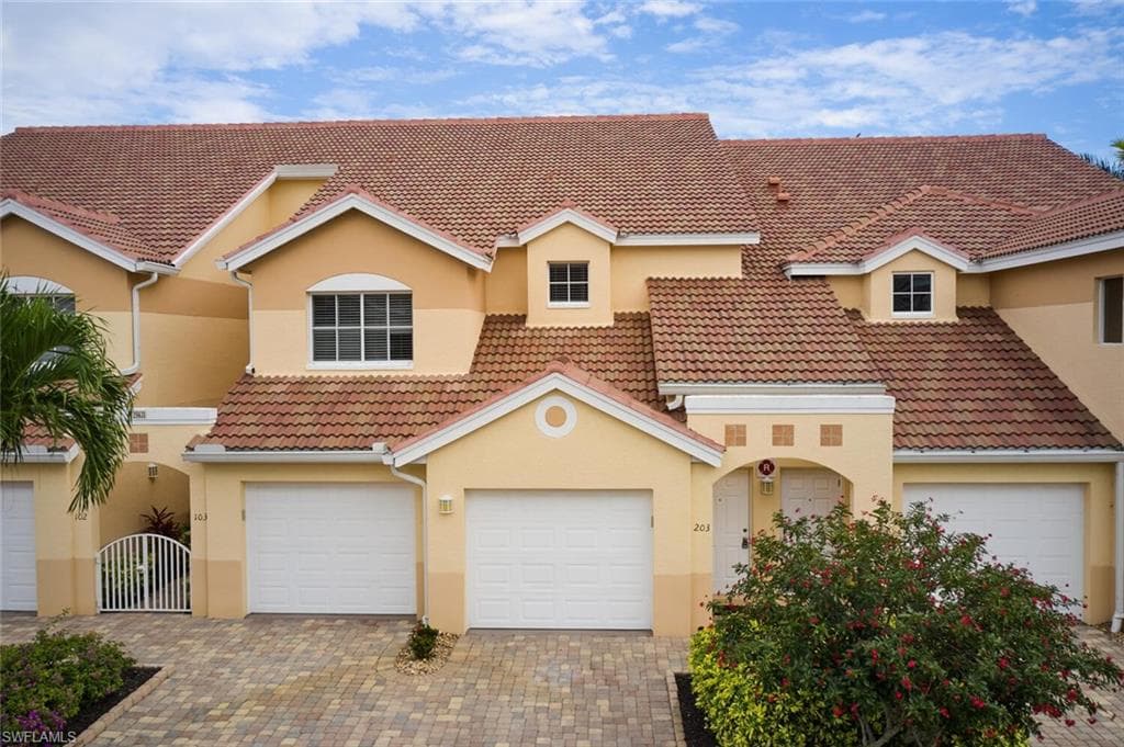 28631 Carriage Home DR 203 BONITA SPRINGS, FL 34134