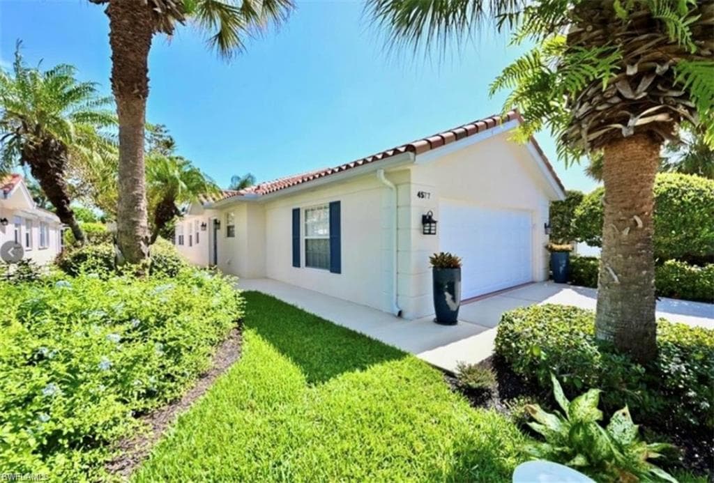 4577 Pasadena CT S NAPLES, FL 34109