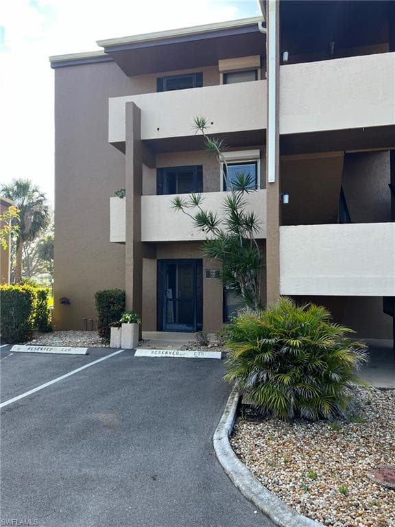 2065 W Lakeview BLVD 1 NORTH FORT MYERS, FL 33903