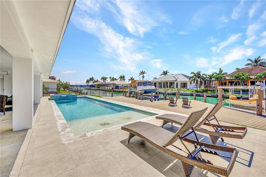 865 Elm CT MARCO ISLAND, FL 34145