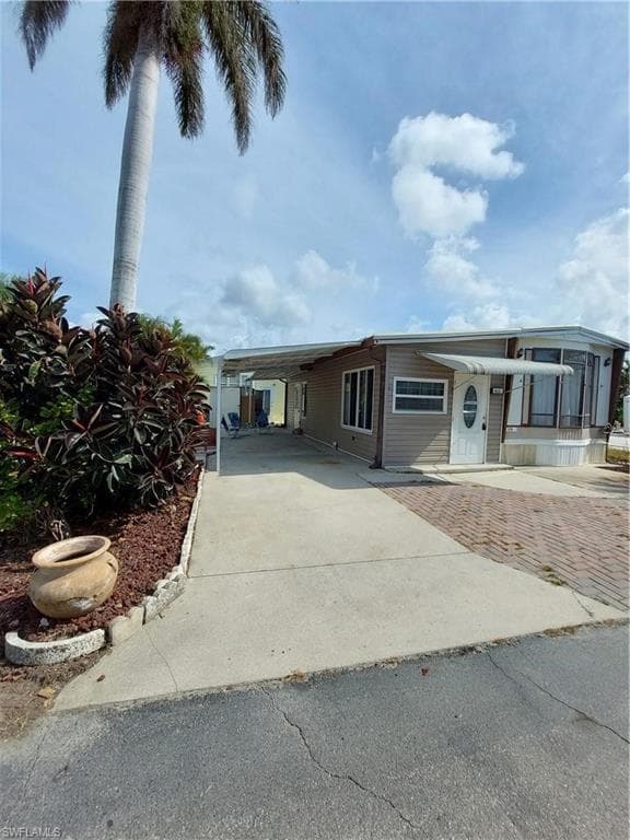 5516 Black Pug DR FORT MYERS, FL 33908