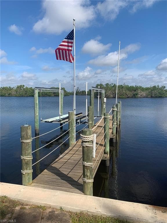 4919 E Riverside DR FORT MYERS, FL 33905