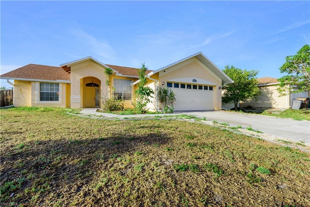 706 11th TER CAPE CORAL, FL 33991