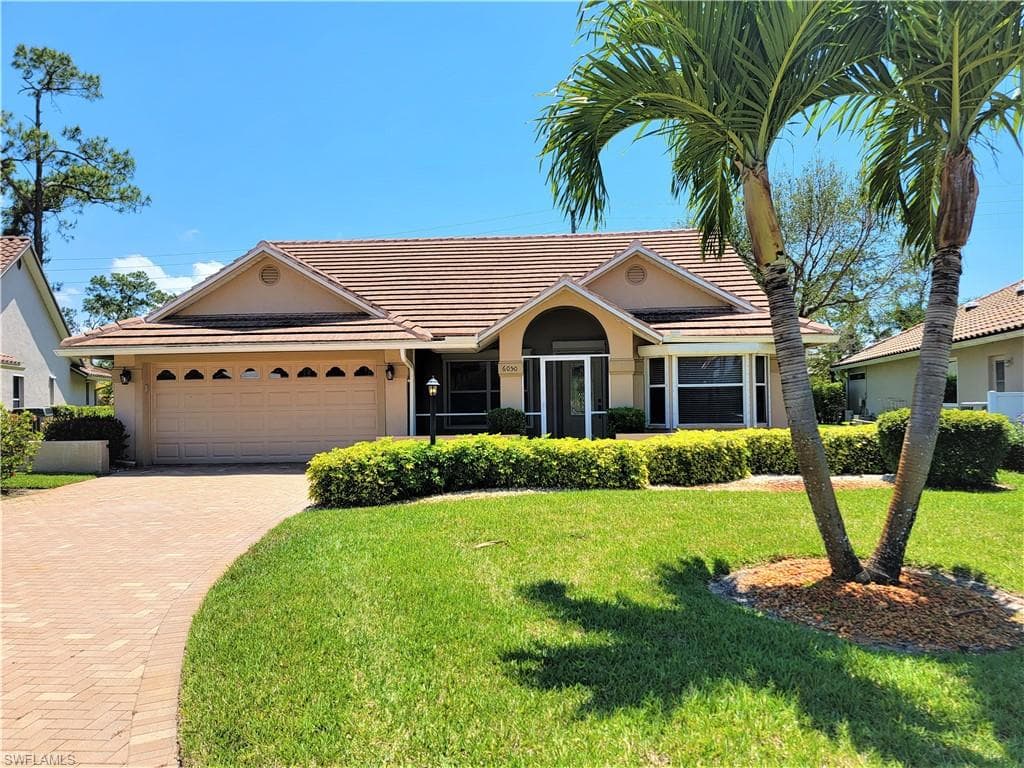 6050 Westbourgh DR NAPLES, FL 34112