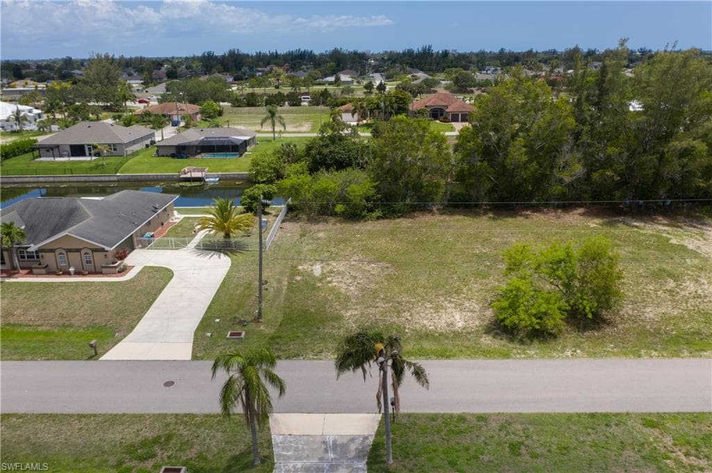 1112 SW 23rd ST CAPE CORAL, FL 33991