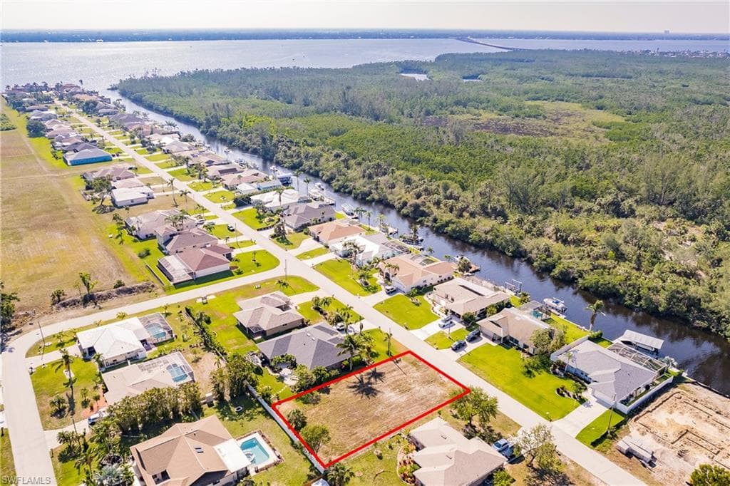 2133 Coral Point DR CAPE CORAL, FL 33990