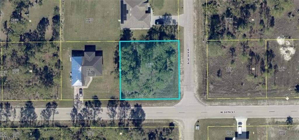1300 W 10th ST LEHIGH ACRES, FL 33972