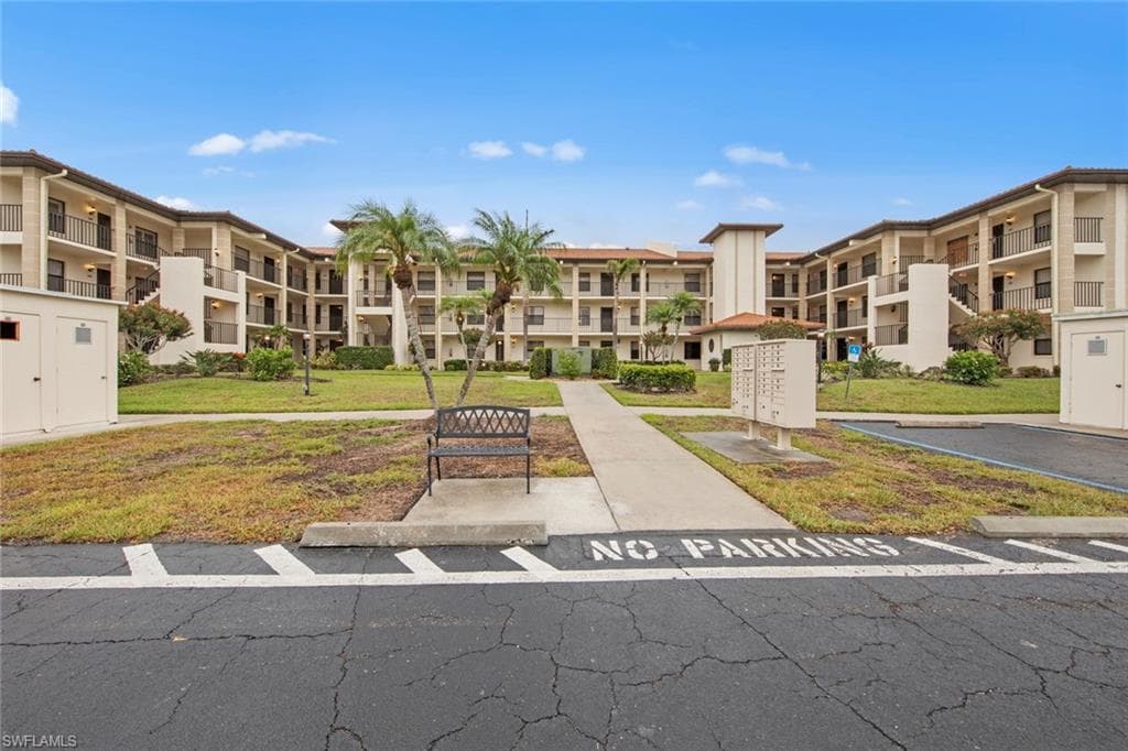 12581 Kelly Sands WAY 511 FORT MYERS, FL 33908