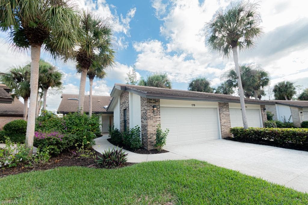 176 Cypress View DR C-33 NAPLES, FL 34113
