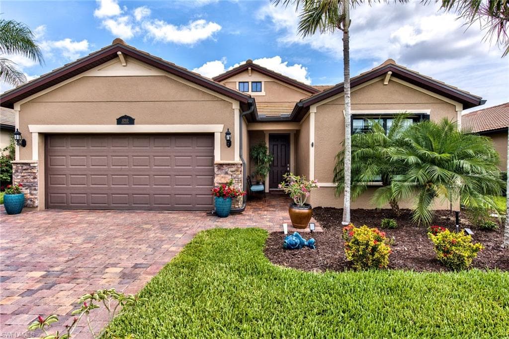 10910 Dennington RD FORT MYERS, FL 33913