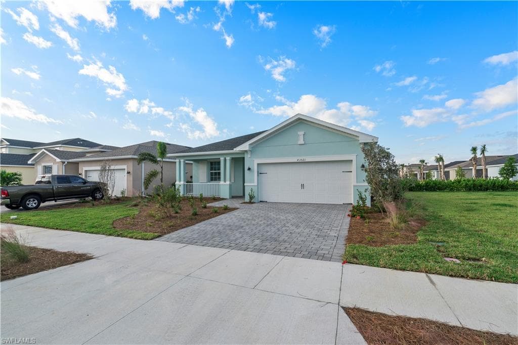 43521 Treadway DR Babcock Ranch, FL 33982