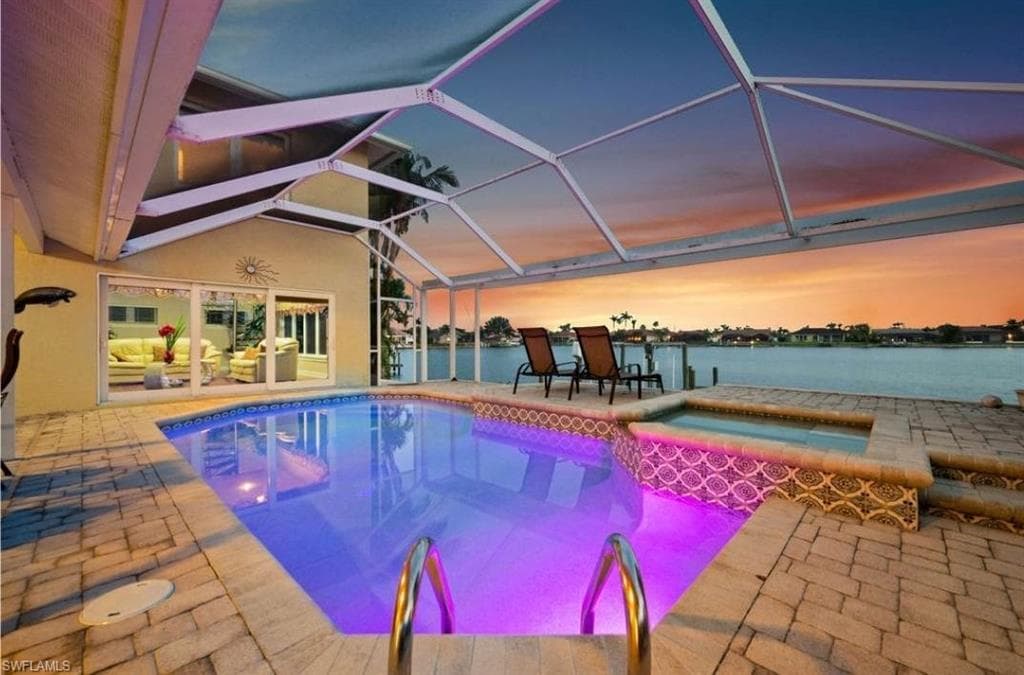 2014 Four Mile Cove PKWY CAPE CORAL, FL 33990