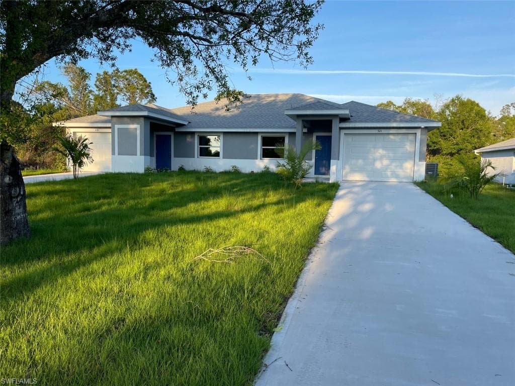 321 Bell BLVD S LEHIGH ACRES, FL 33974